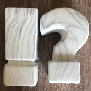 Marble patterned ceramic bookends